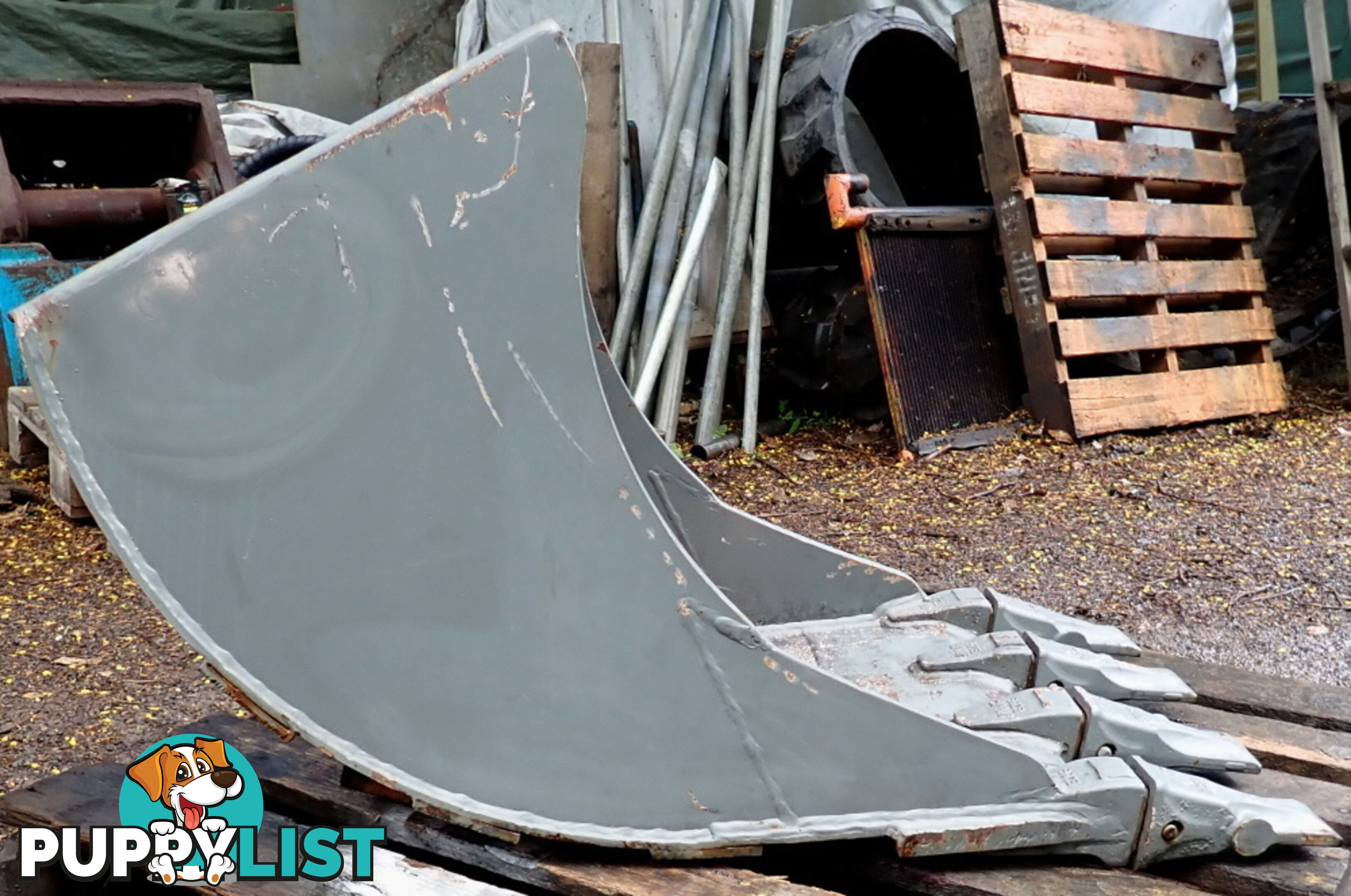 New 4-15 ton 600mm Doherty Excavator Deep Trenching Banana GP Bucket, No Headstock