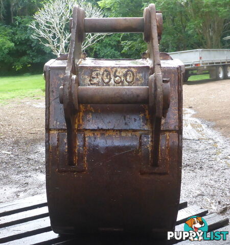 10-20 ton (65mm pin) 600mm Heavy Duty Excavator Trenching Bucket