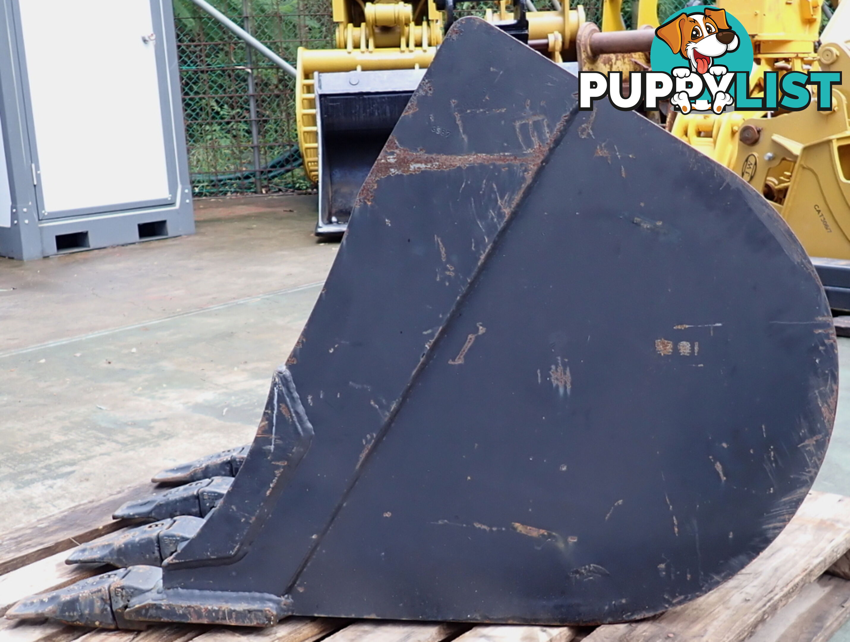 New 4-15 ton 550mm Attach2 Excavator Trenching & GP Bucket, No Headstock