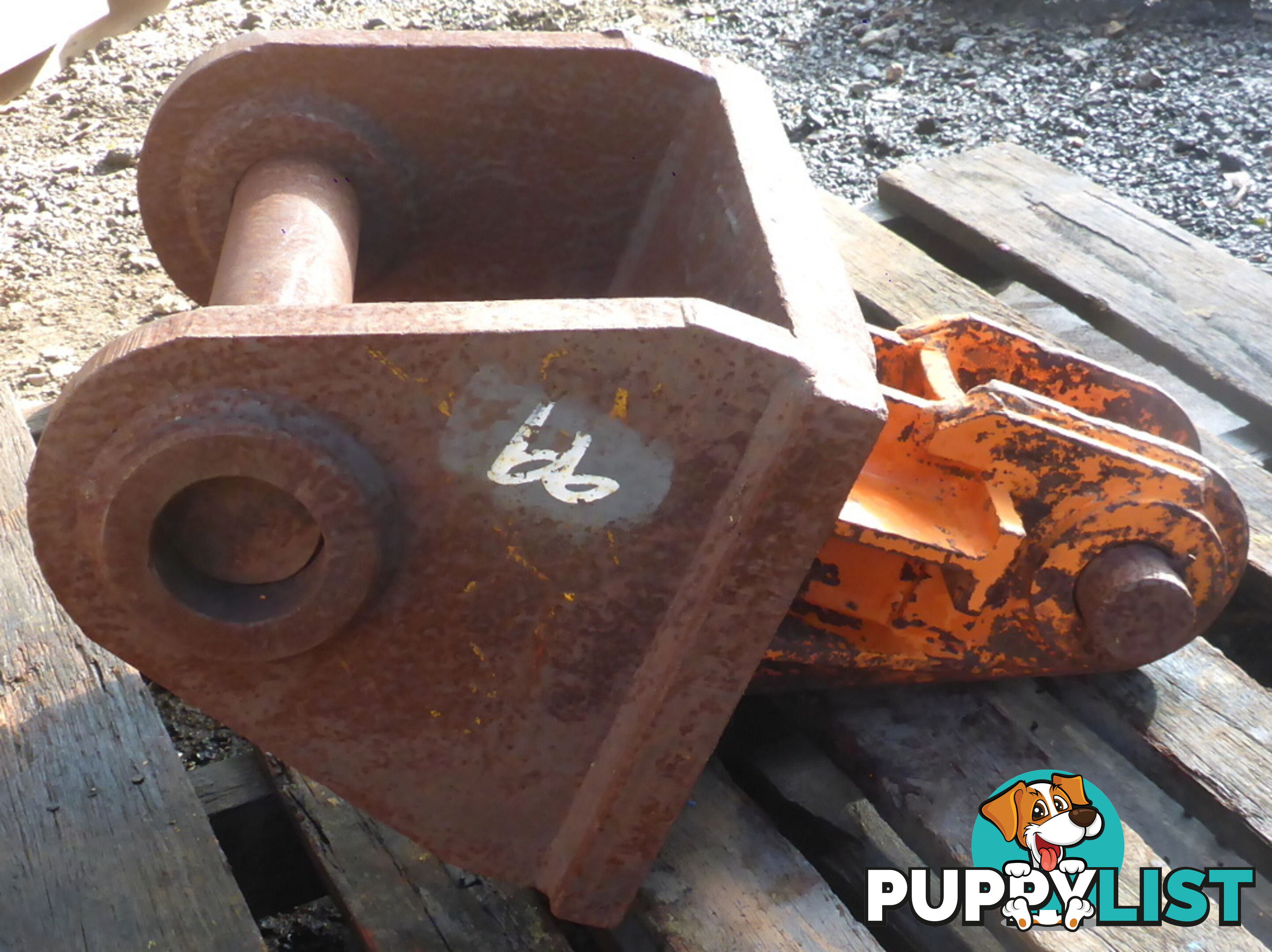 14-32 ton (80mm / 62.5mm pin) Excavator Auger Headstock Hitch Mount