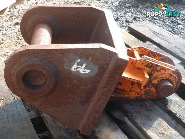 14-32 ton (80mm / 62.5mm pin) Excavator Auger Headstock Hitch Mount