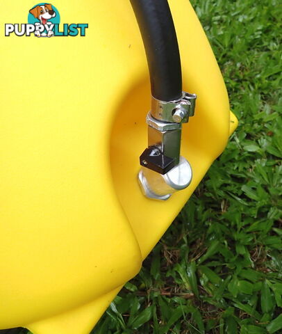 New Italian 110L Diesel Fuel Cell Tank with 12v Pump & Bowser trigger