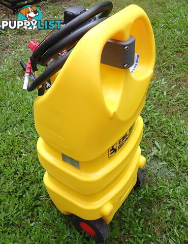 New Italian 110L Diesel Fuel Cell Tank with 12v Pump & Bowser trigger