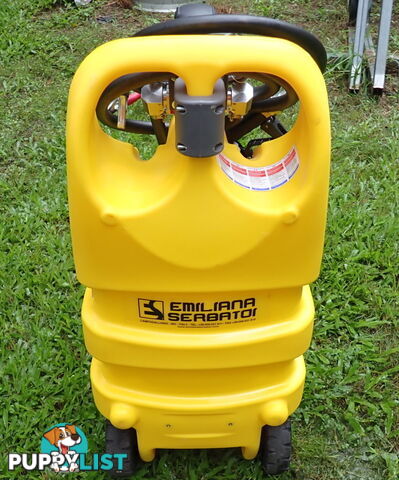 New Italian 110L Diesel Fuel Cell Tank with 12v Pump & Bowser trigger