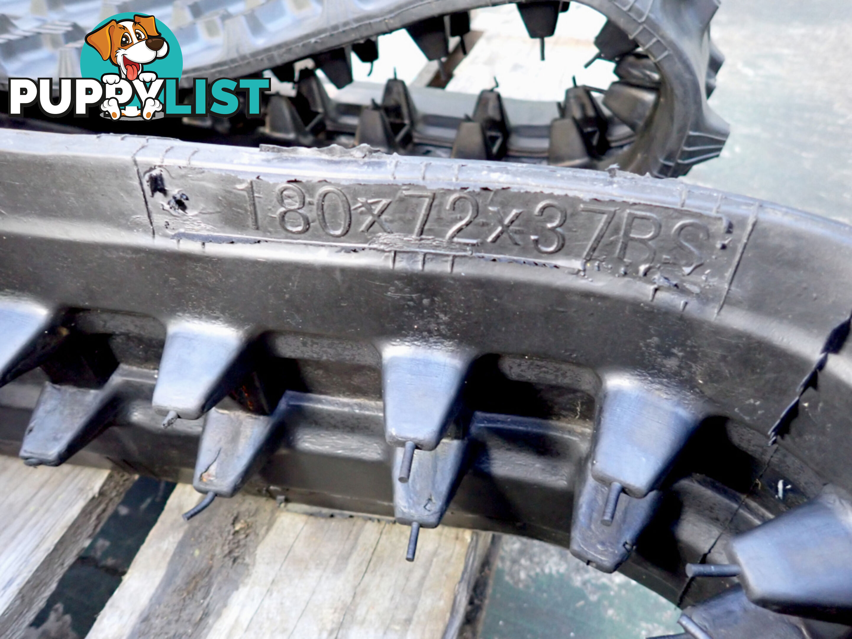 2 New Mini Excavator Rubber Tracks 180x72x37 suit Kobelco, Komatsu, Kubota, Yanmar etc