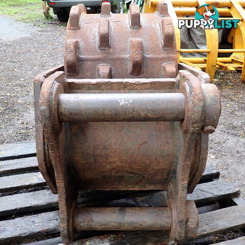 16-32 ton (80mm pin) 450mm Excavator Compaction Wheel