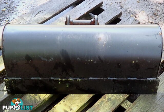 New 1-3 ton (30mm pin) 800mm AHE Excavator Mud Batter Bucket