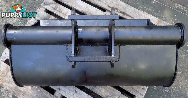 New 4-12 ton 1000mm AHE Excavator / Backhoe Mud Batter Bucket, Partial Headstock
