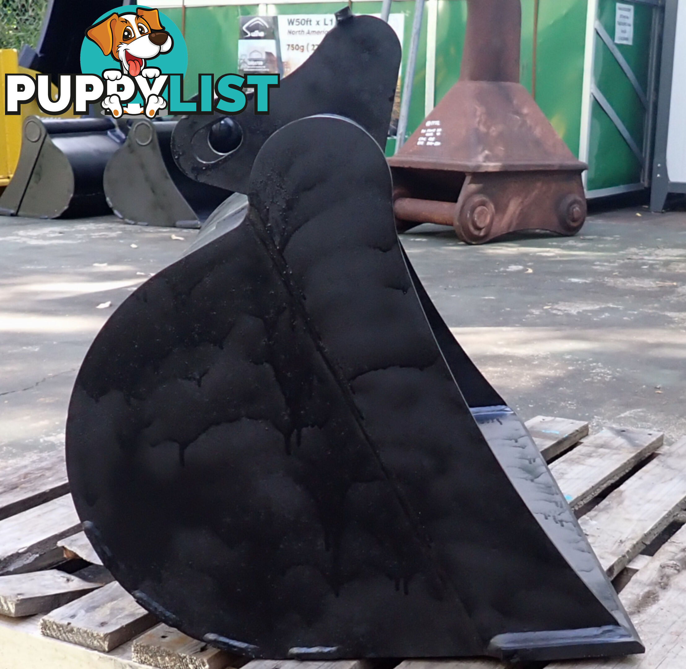 New 4-12 ton 1000mm AHE Excavator / Backhoe Mud Batter Bucket, Partial Headstock