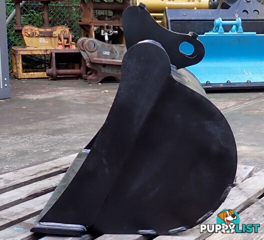 New 4-12 ton 1000mm AHE Excavator / Backhoe Mud Batter Bucket, Partial Headstock