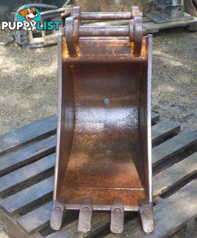 3-7 ton (45, 38mm pin) 450mm Jaws Excavator & Backhoe GP Digging & Trenching Bucket