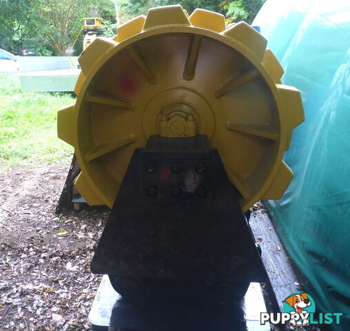 New 25-50 ton (100/90/80mm pin) 810mm Excavator Compaction Wheel