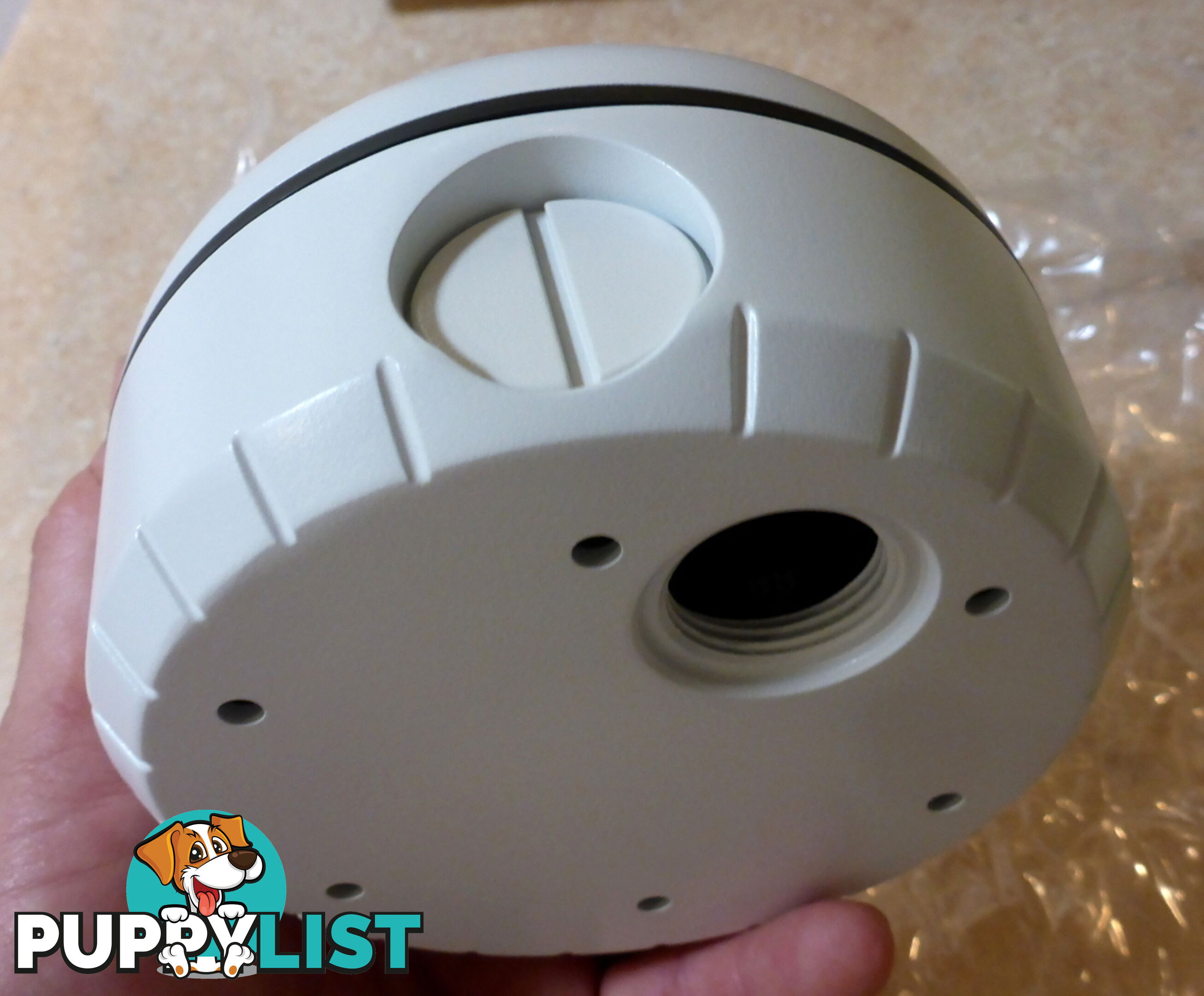 New Tyco / American Dynamics Illustra 610 Full HD Mini Dome IP / CCTV Indoor Security Camera