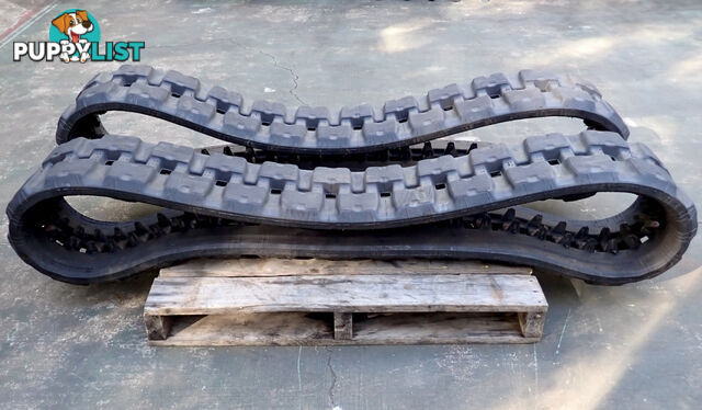 2 John Deere Track Loader / Excavator Rubber Tracks 320x86x52 suit Bobcat, JD, Komatsu, Kubota etc