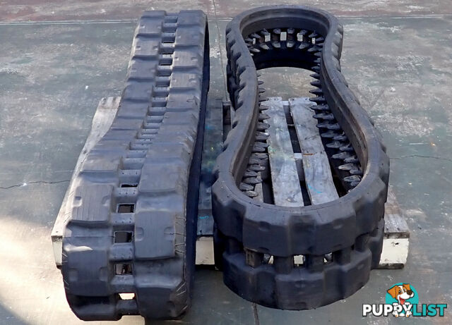 2 John Deere Track Loader / Excavator Rubber Tracks 320x86x52 suit Bobcat, JD, Komatsu, Kubota etc