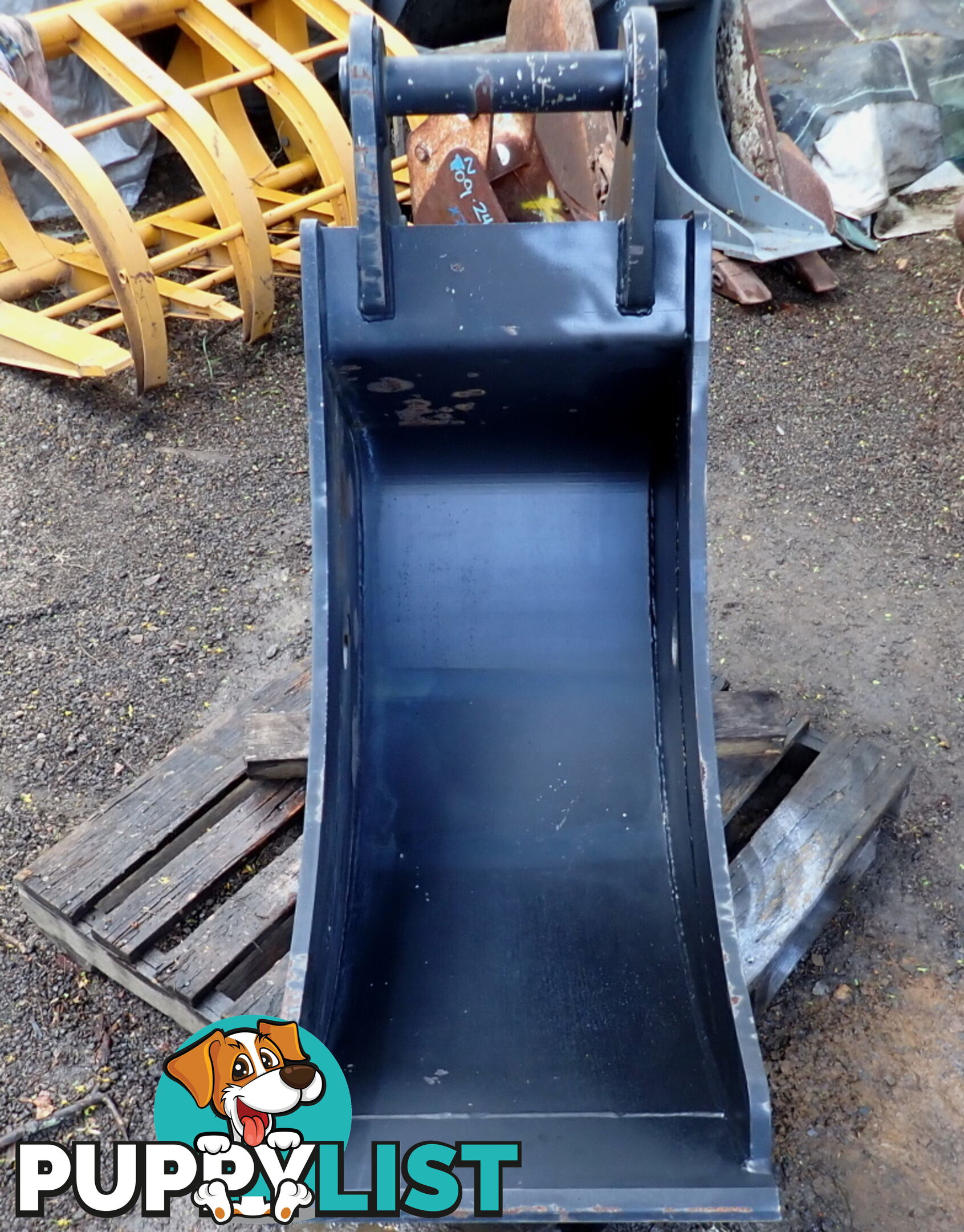 New 15-32 ton (80mm pin) 600mm Doherty Excavator Cleanup Gummy Bucket