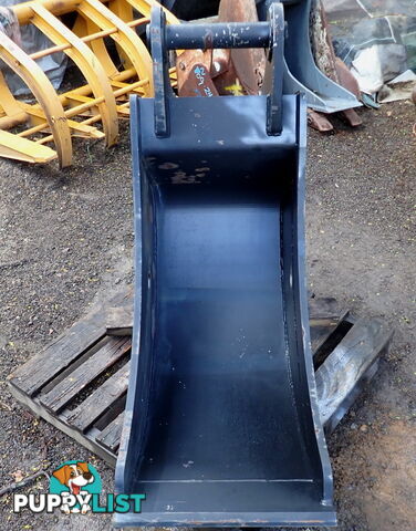 New 15-32 ton (80mm pin) 600mm Doherty Excavator Cleanup Gummy Bucket