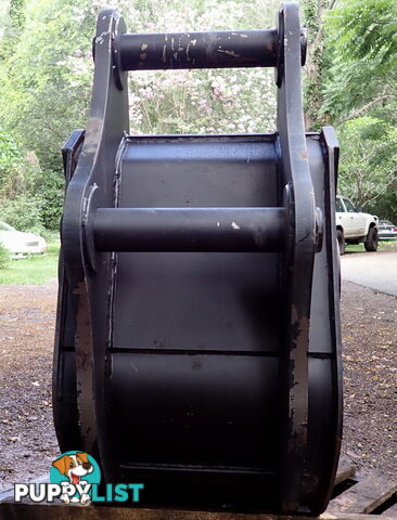 New 15-32 ton (80mm pin) 600mm Doherty Excavator Cleanup Gummy Bucket