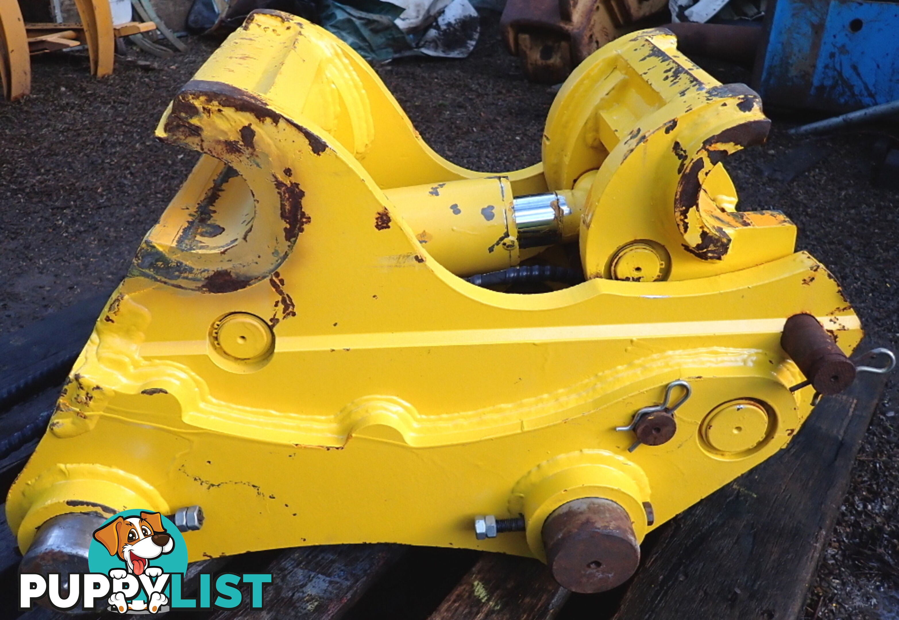 As New 22-40 ton (90mm pin) Hydraulic Excavator Quick Hitch Coupling