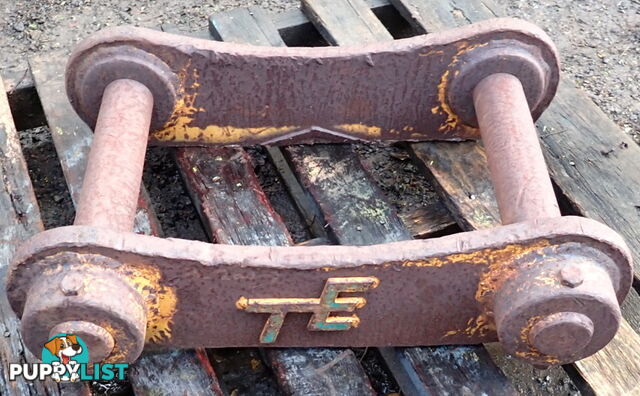 12-23 ton (70mm pin) TE Excavator Headstock Hitch Mounting Plate suit Kato