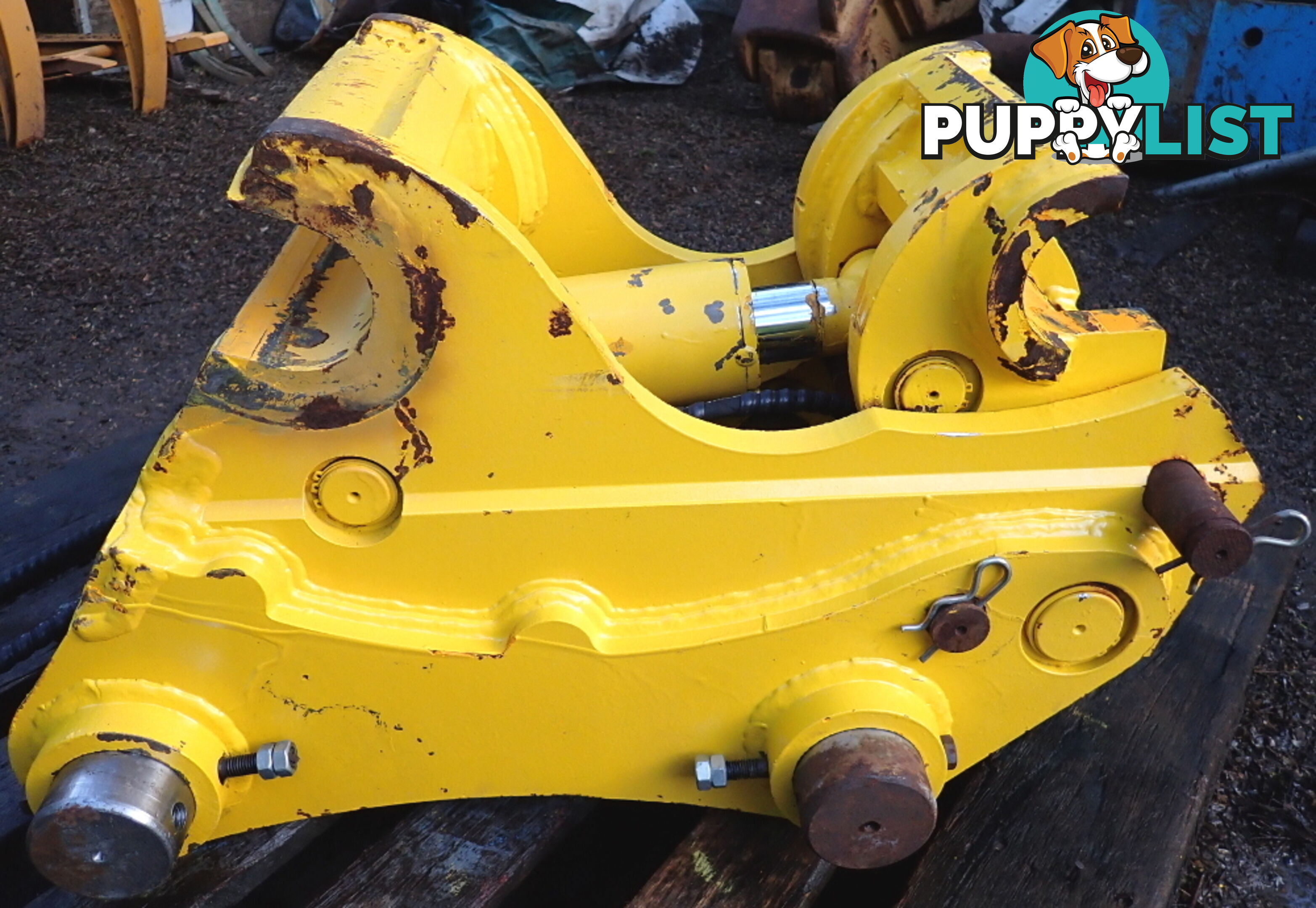 As New 22-40 ton (90mm pin) Hydraulic Excavator Quick Hitch Coupling