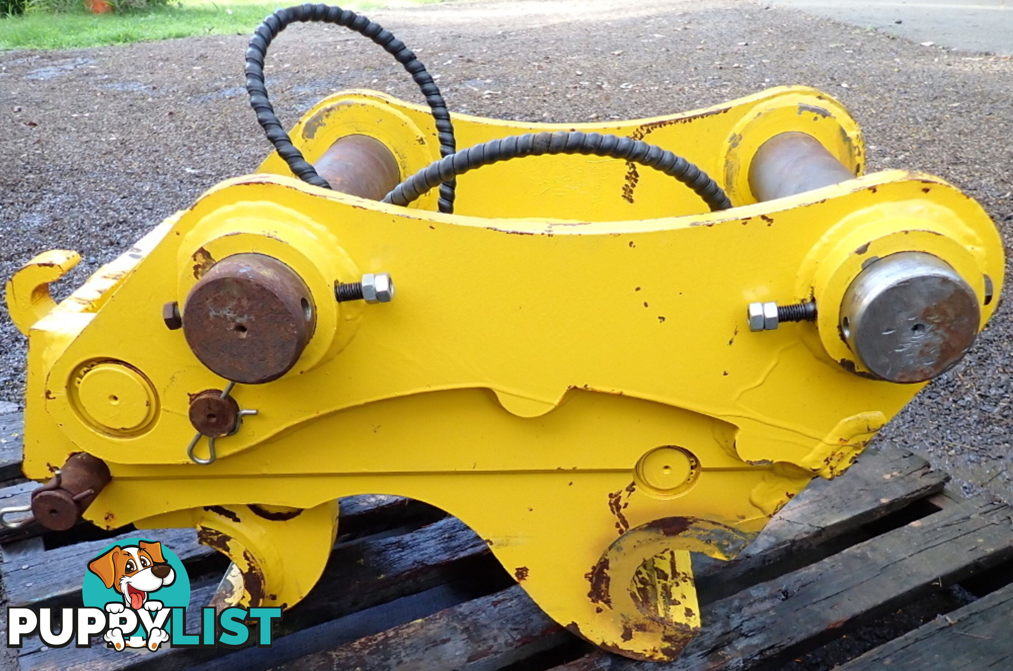 As New 22-40 ton (90mm pin) Hydraulic Excavator Quick Hitch Coupling