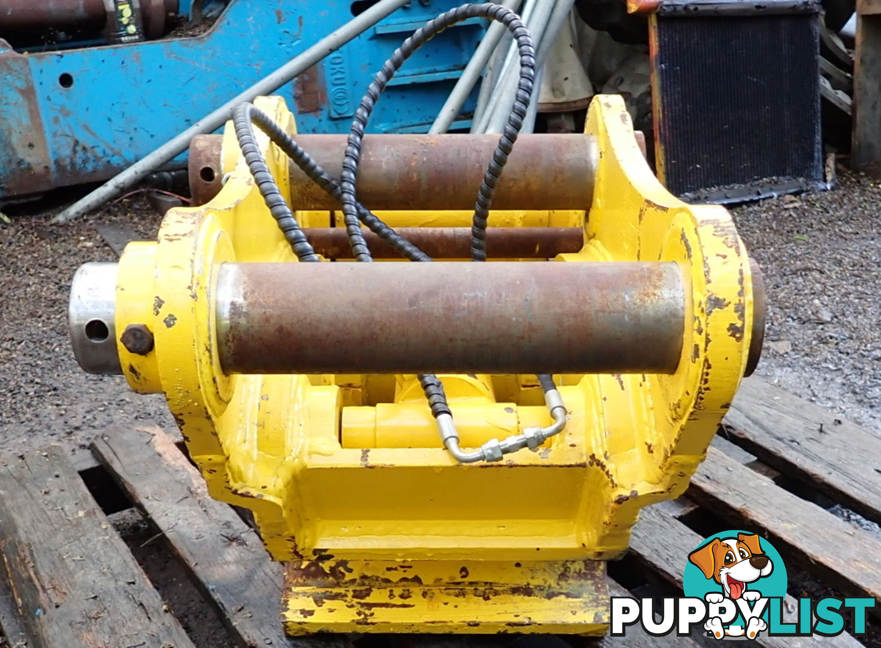 As New 22-40 ton (90mm pin) Hydraulic Excavator Quick Hitch Coupling
