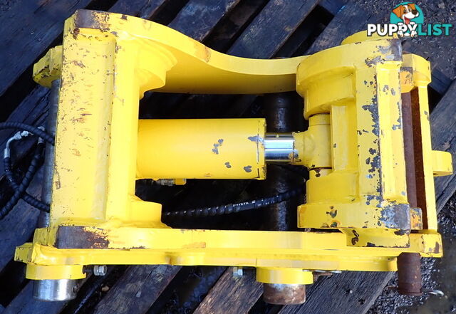 As New 22-40 ton (90mm pin) Hydraulic Excavator Quick Hitch Coupling