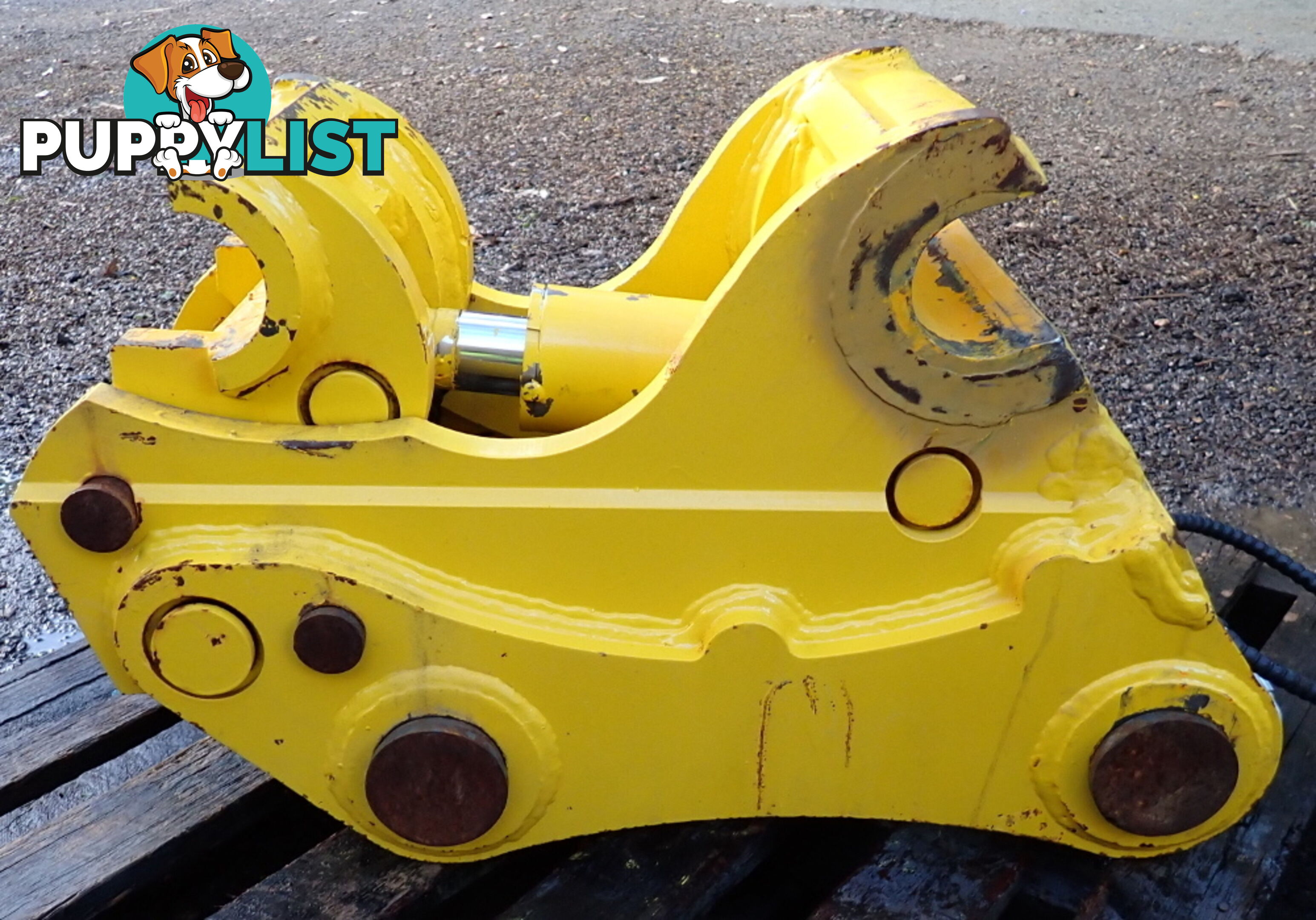 As New 22-40 ton (90mm pin) Hydraulic Excavator Quick Hitch Coupling