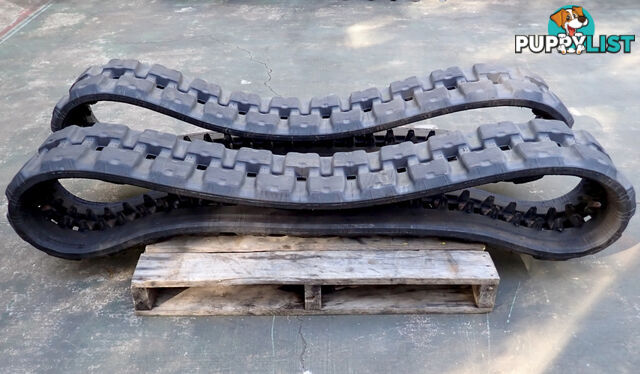 2 John Deere Track Loader / Excavator Rubber Tracks 320x86x52 suit Bobcat, JD, Komatsu, Kubota etc