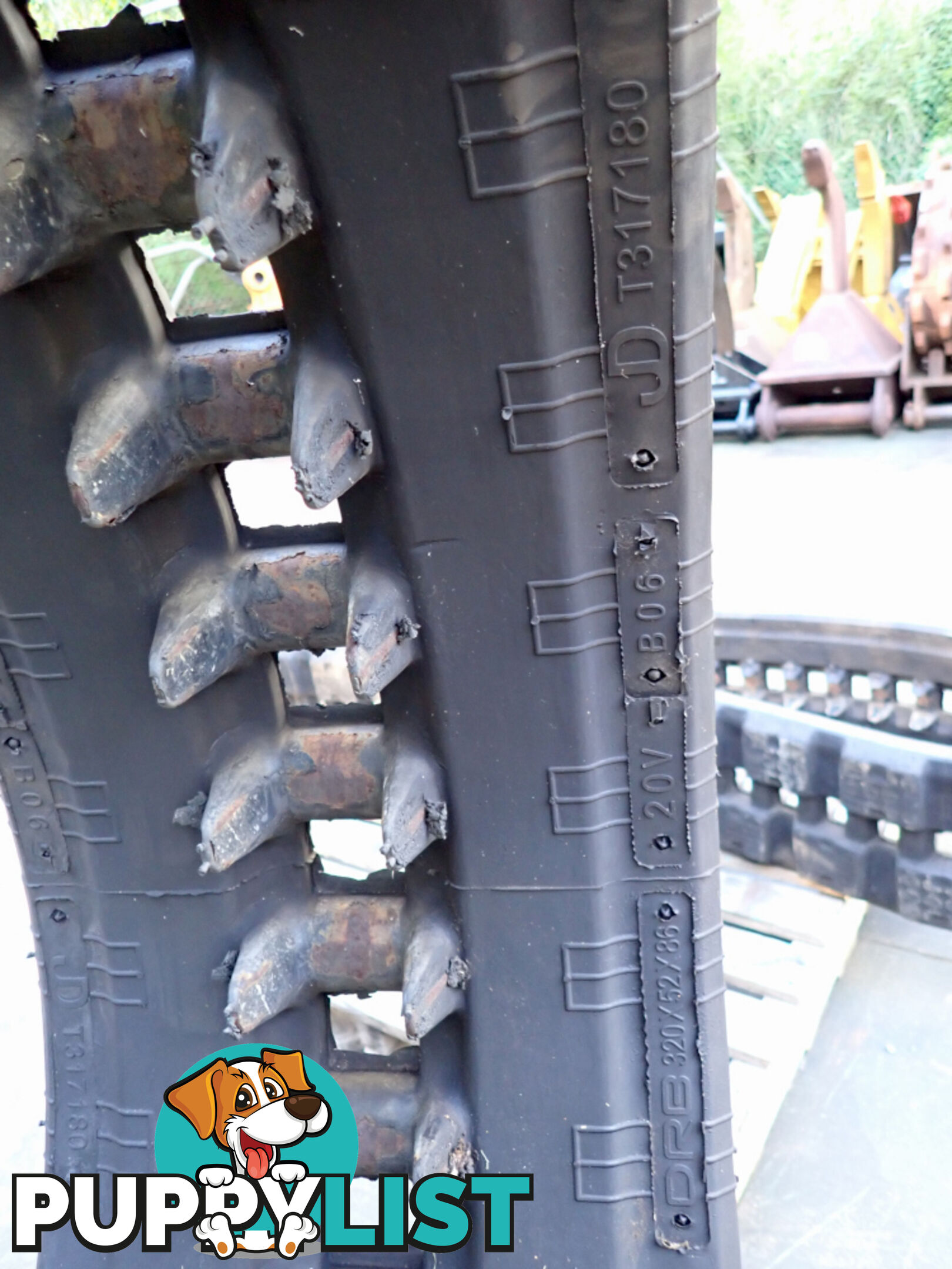 2 John Deere Track Loader / Excavator Rubber Tracks 320x86x52 suit Bobcat, JD, Komatsu, Kubota etc