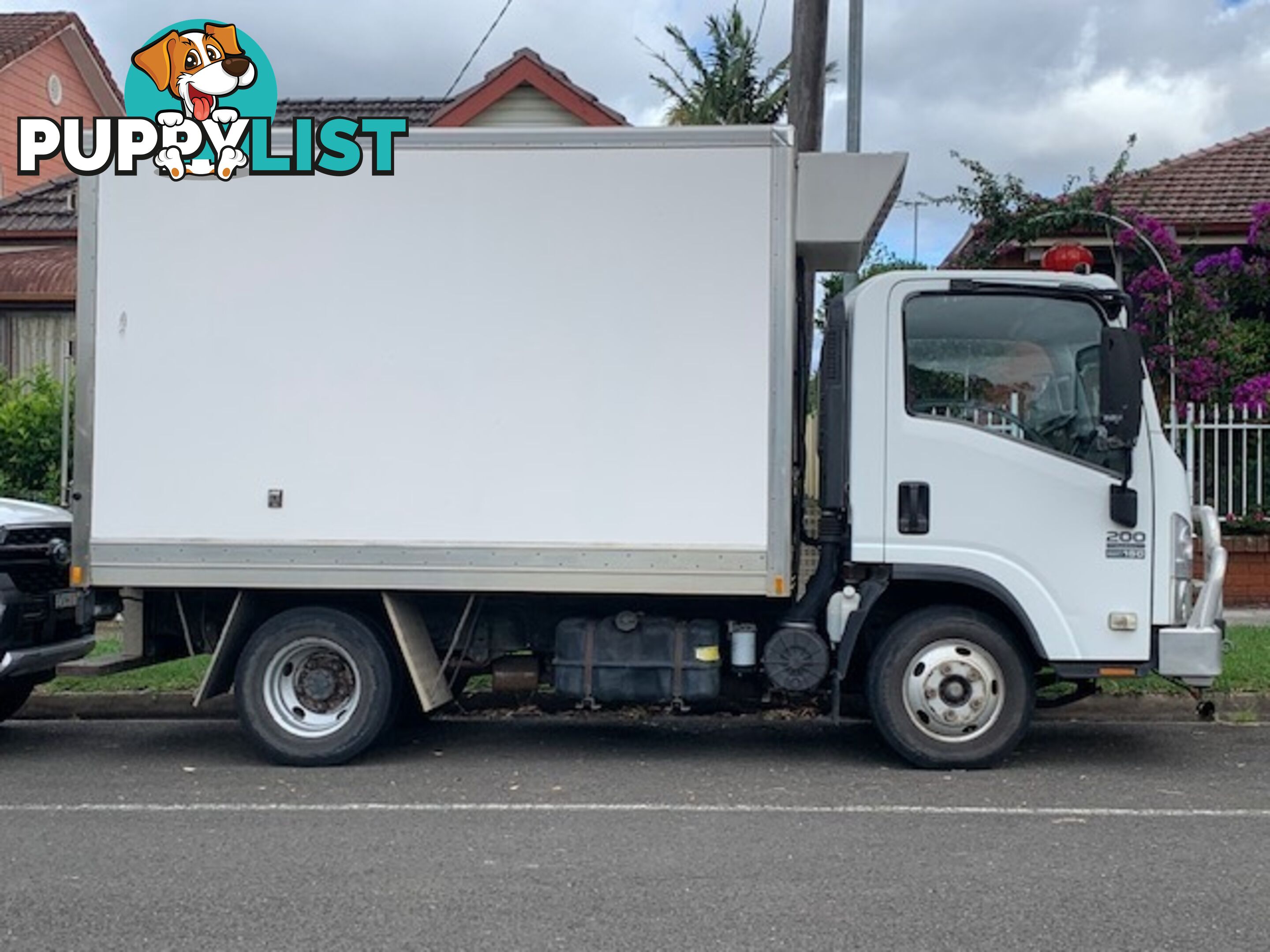 2010 Isuzu NNR 200 Refrigerated Truck