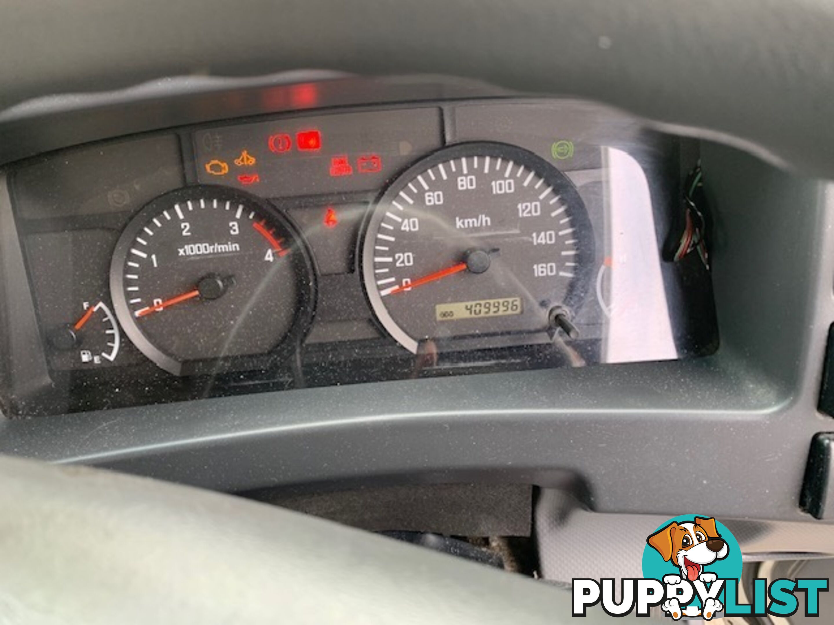 2010 Isuzu NNR 200 Refrigerated Truck