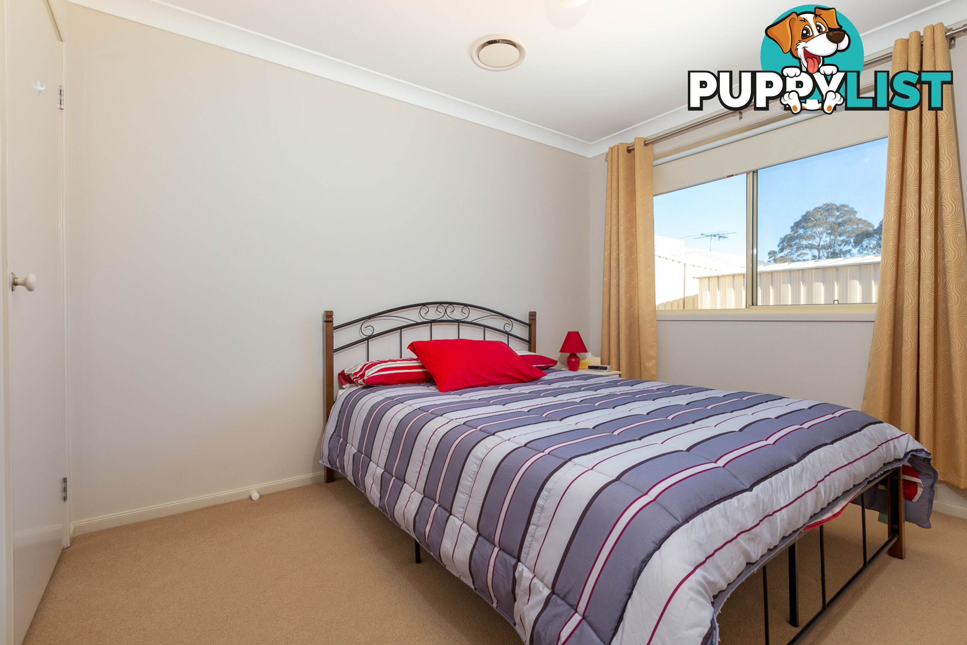 40 Courtenay Crescent LONG BEACH NSW 2536