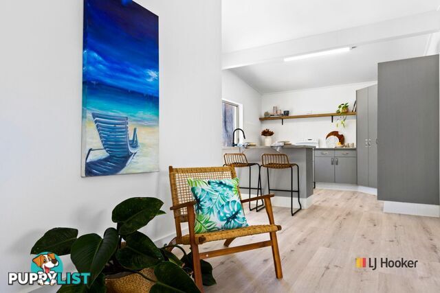 15 Johnson Place SURF BEACH NSW 2536