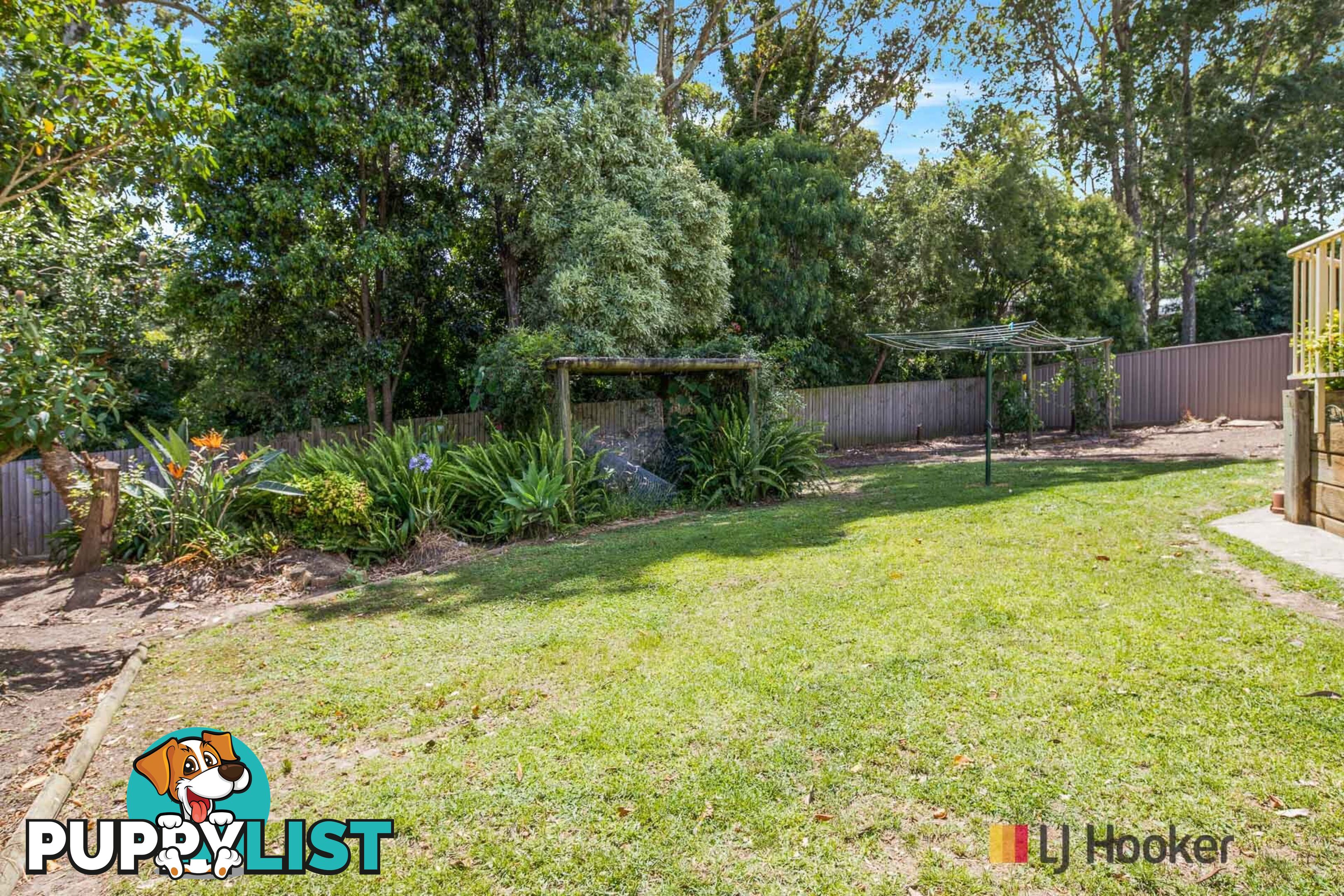 33 Wills Crescent DENHAMS BEACH NSW 2536