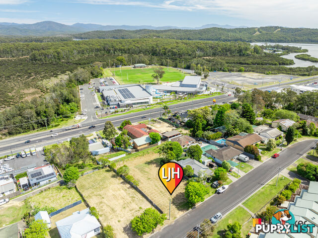 16 Bent Street BATEMANS BAY NSW 2536