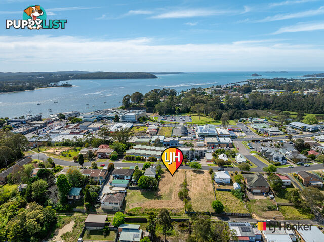 16 Bent Street BATEMANS BAY NSW 2536