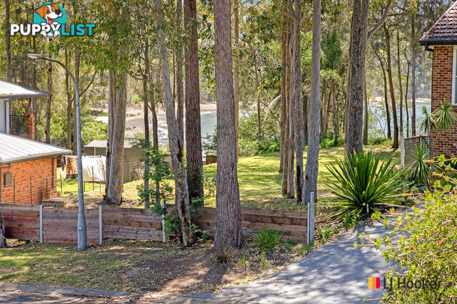 2/5 Beechwood Court SUNSHINE BAY NSW 2536