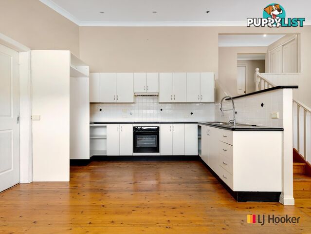 4 Crane Court CATALINA NSW 2536
