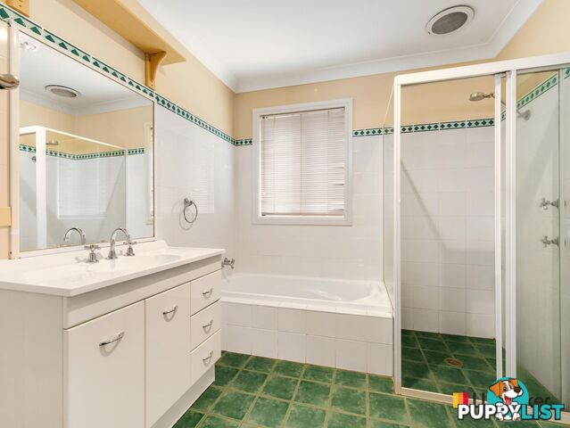 4 Crane Court CATALINA NSW 2536