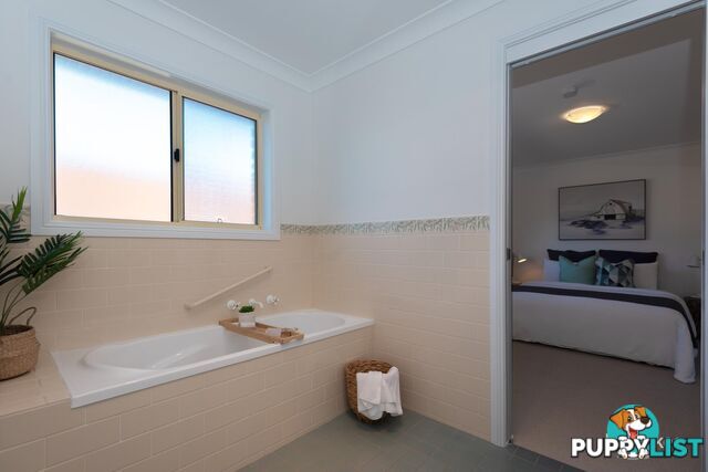 17A Calton Road BATEHAVEN NSW 2536