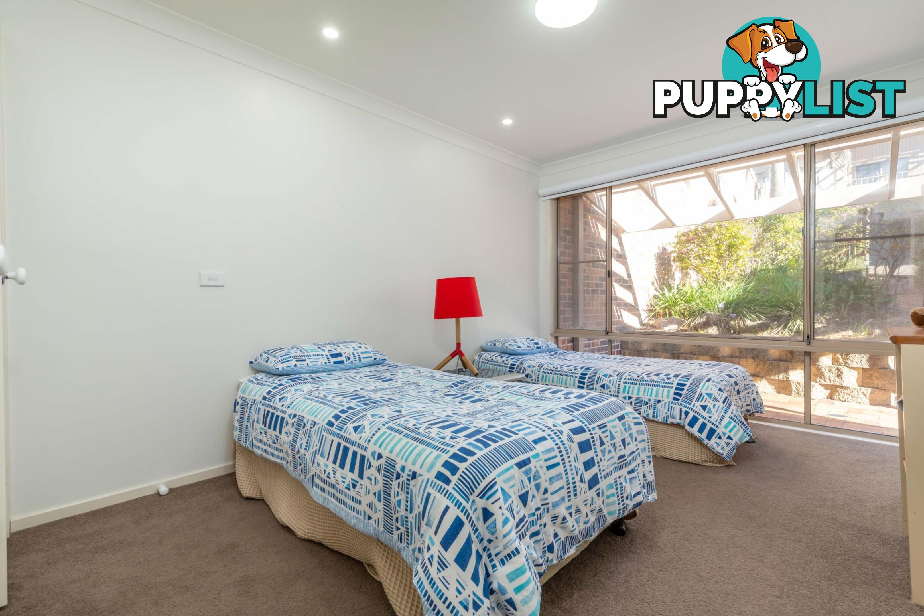 2/5 Edgewood Place DENHAMS BEACH NSW 2536