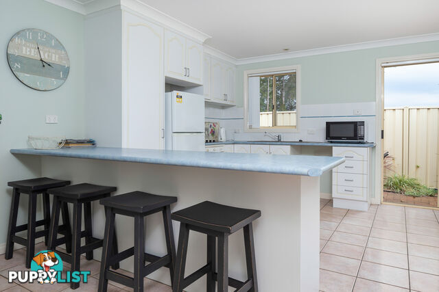 2/6 Edgewood Place DENHAMS BEACH NSW 2536