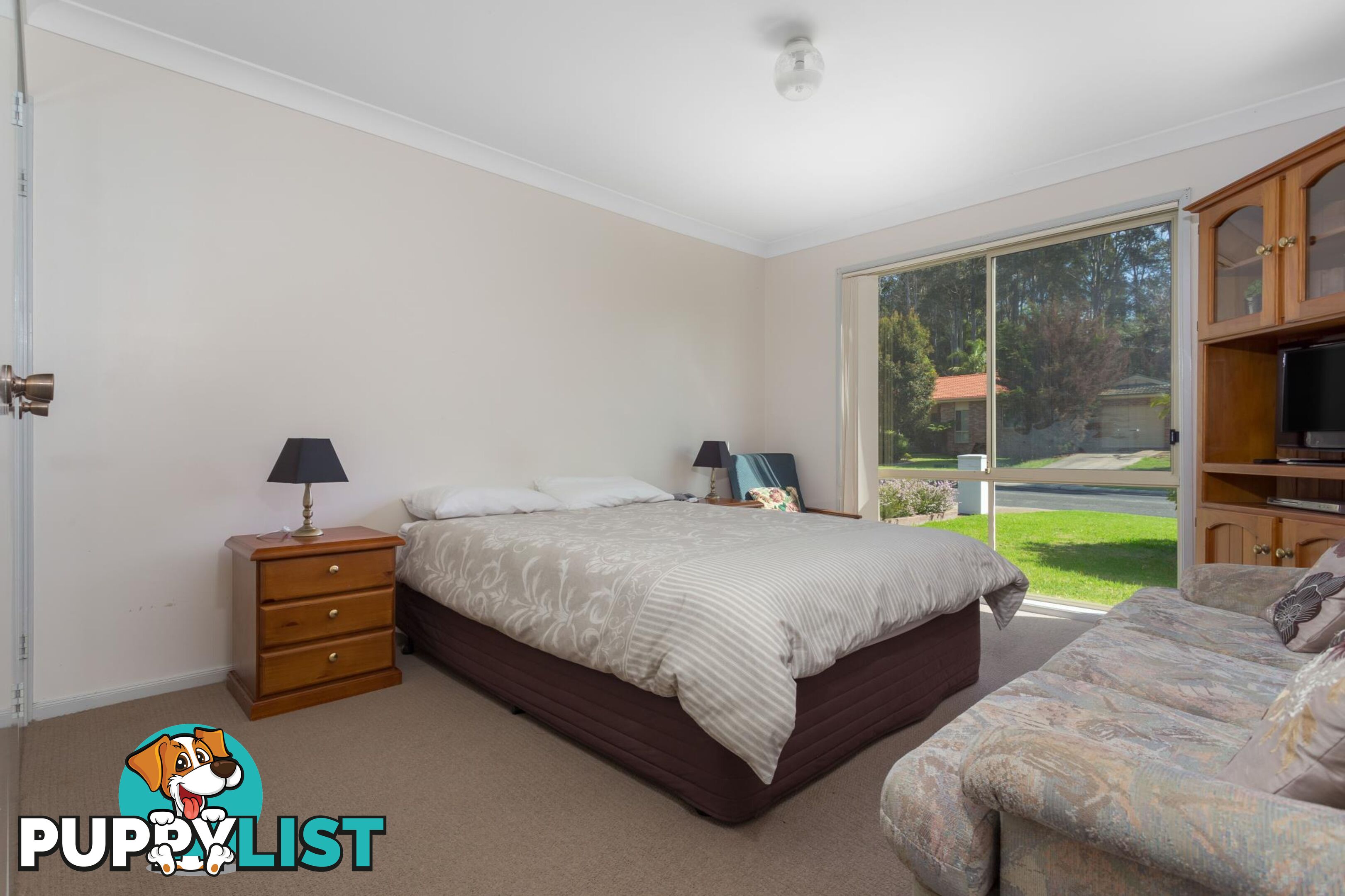 19 Melaleuca Crescent CATALINA NSW 2536