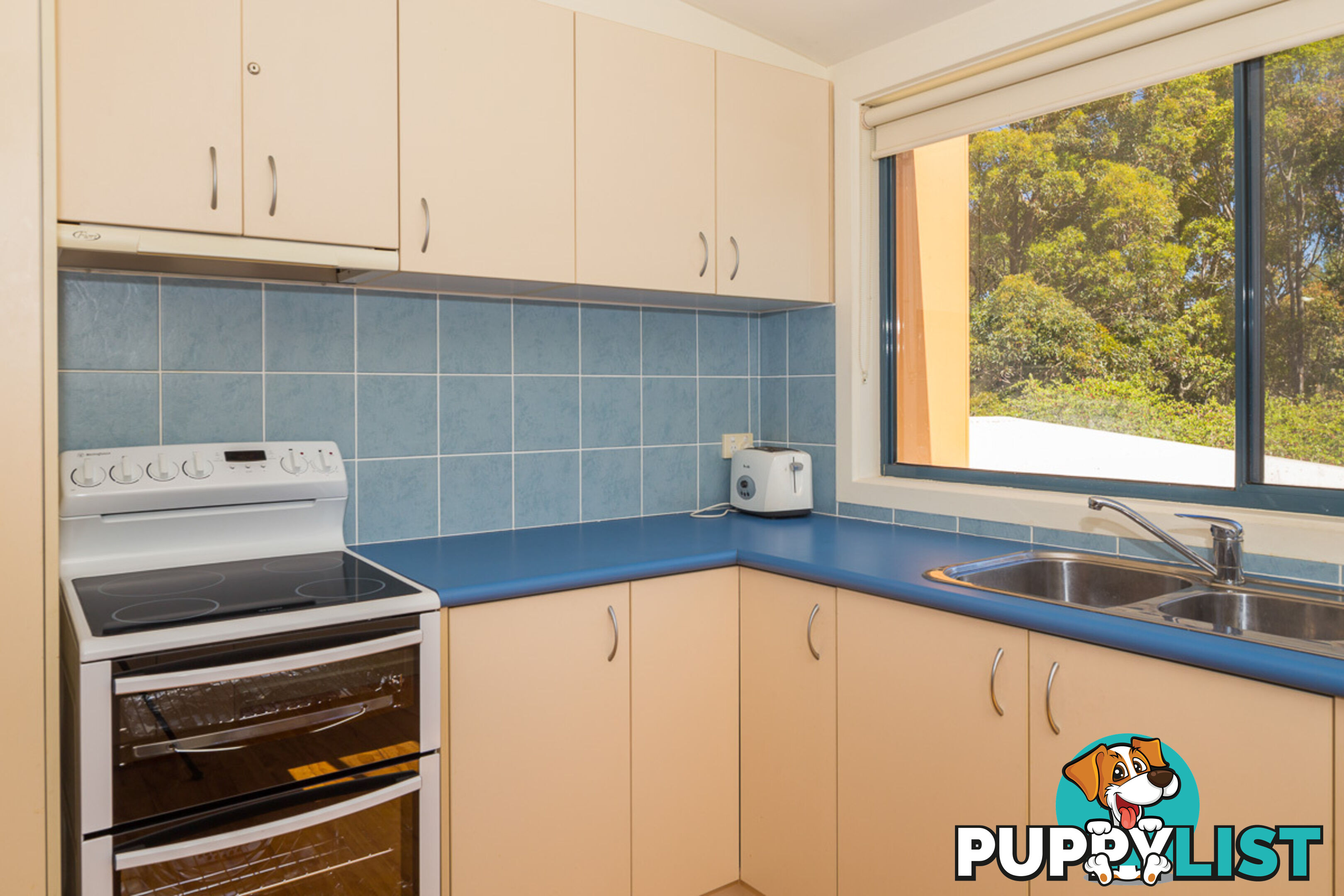 104 Tallawang Ave MALUA BAY NSW 2536