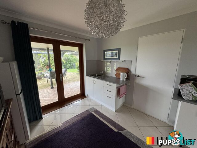 120 Cors Parade NORTH BATEMANS BAY NSW 2536