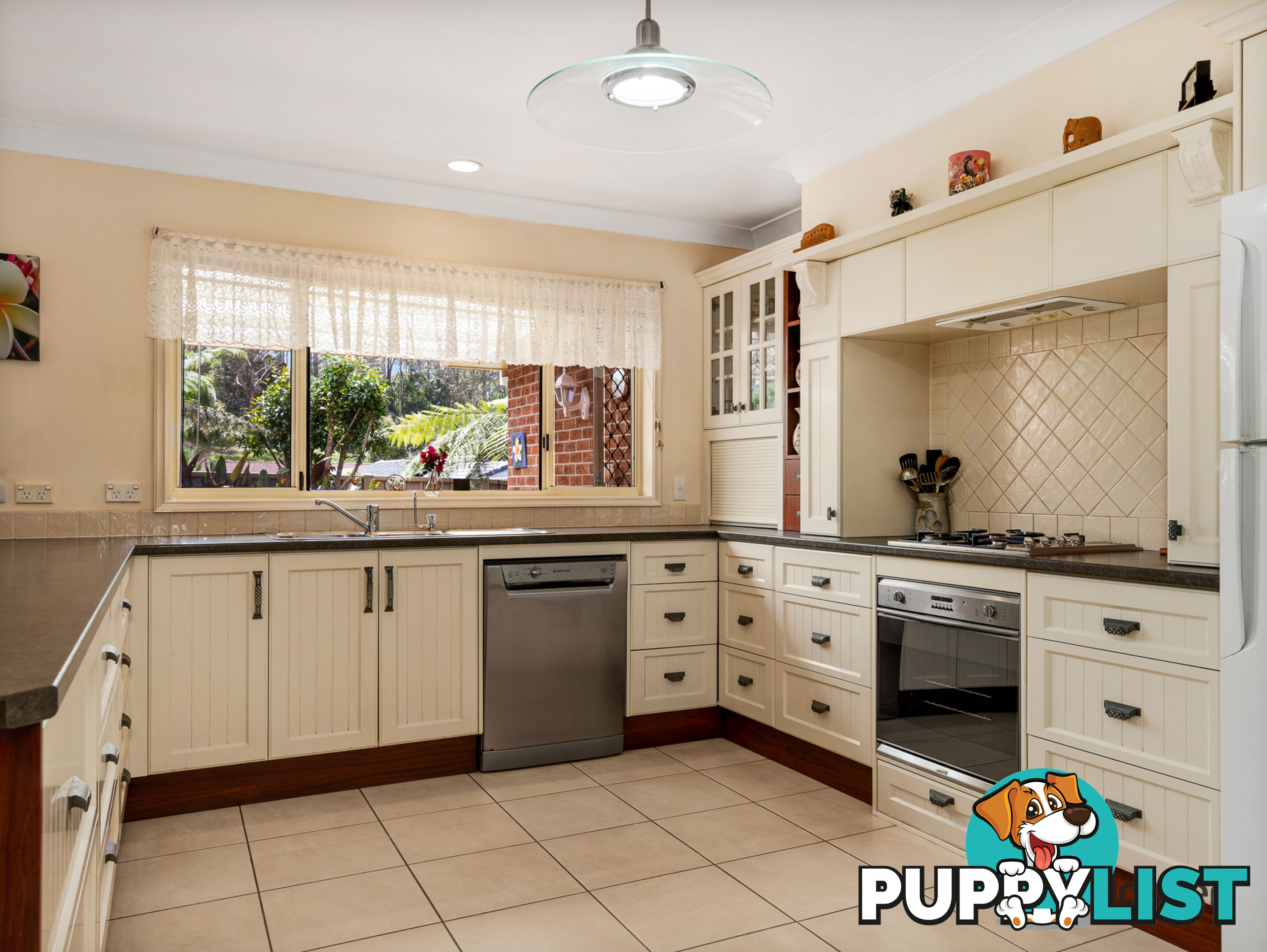 4 Sorrel Place CATALINA NSW 2536