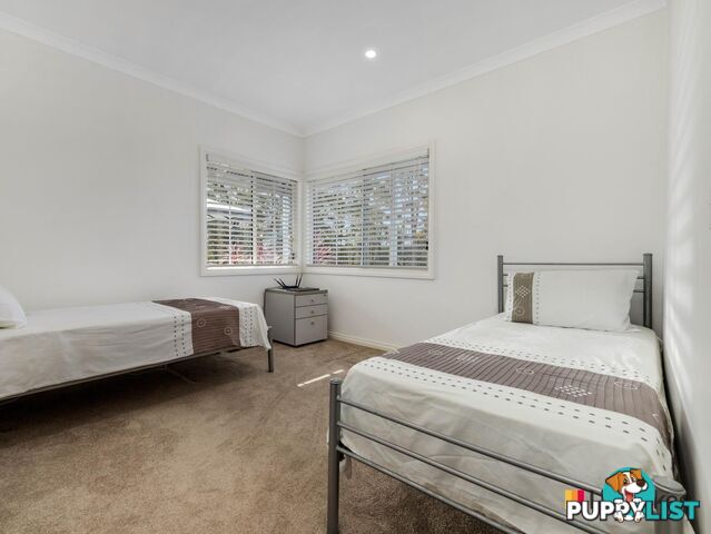 1 Bluemoor Road NORTH BATEMANS BAY NSW 2536