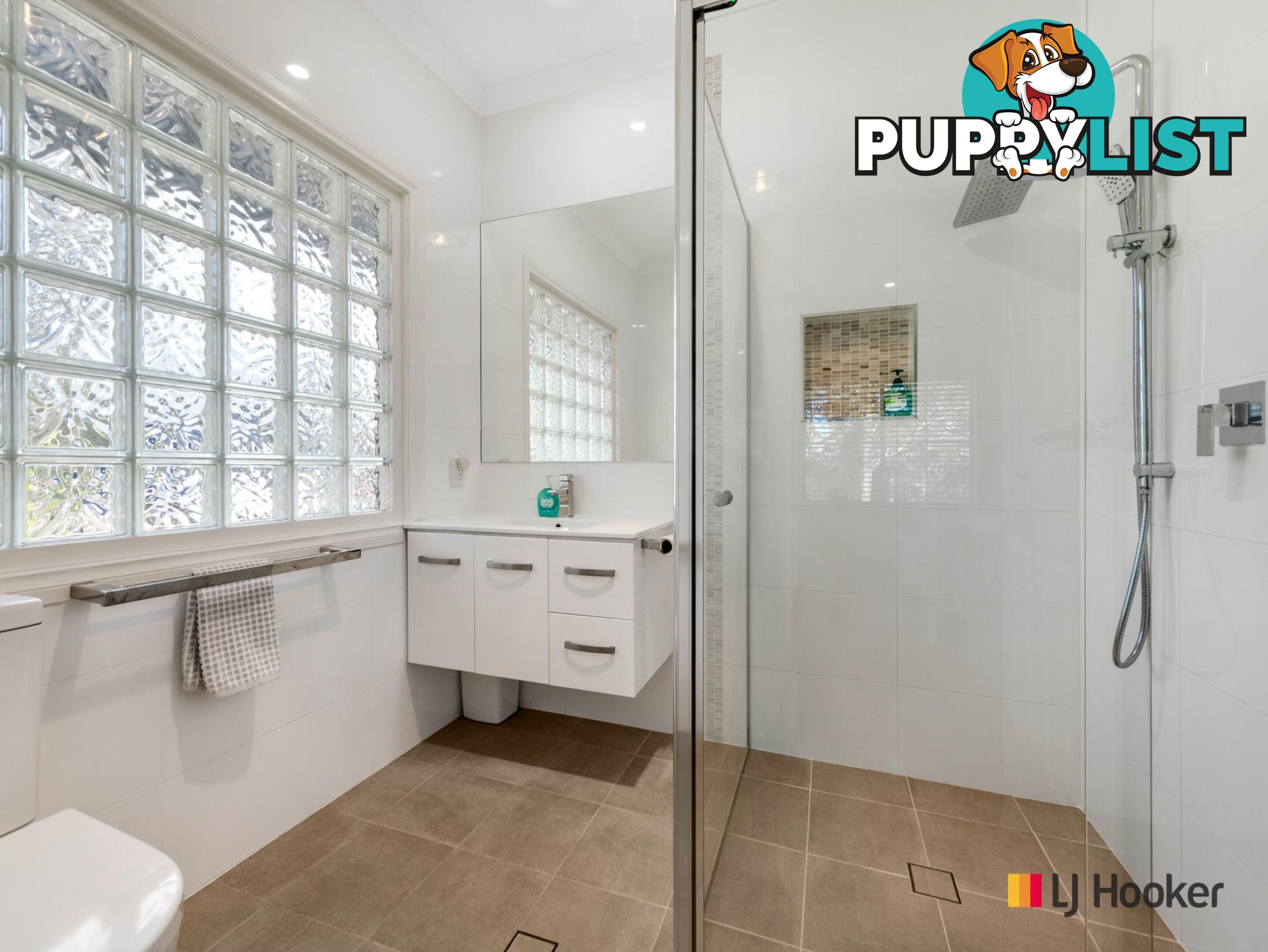 1 Bluemoor Road NORTH BATEMANS BAY NSW 2536